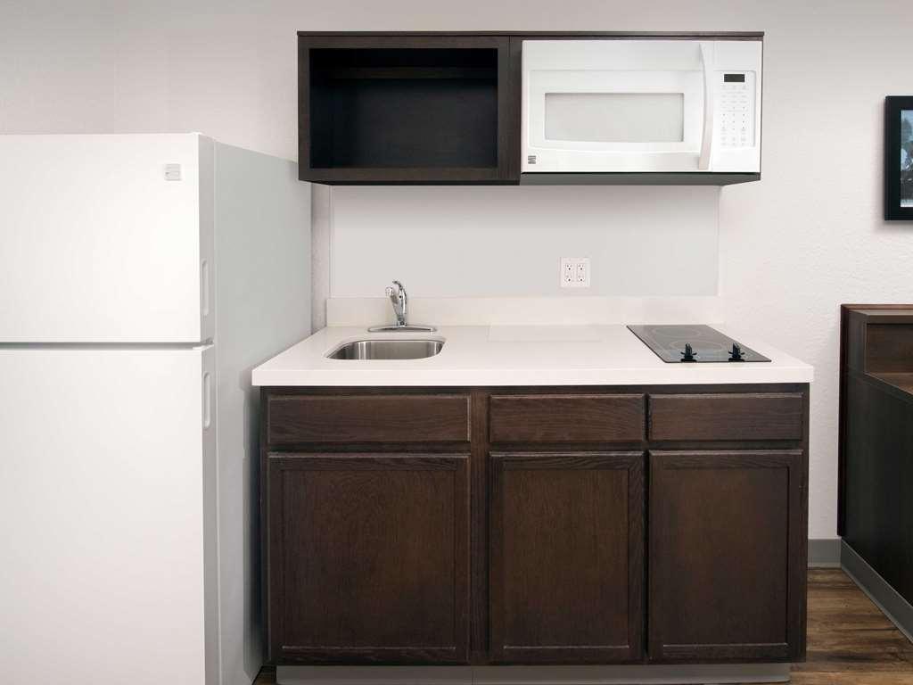 Extended Stay America Select Suites - Orlando - Sanford - Airport Номер фото