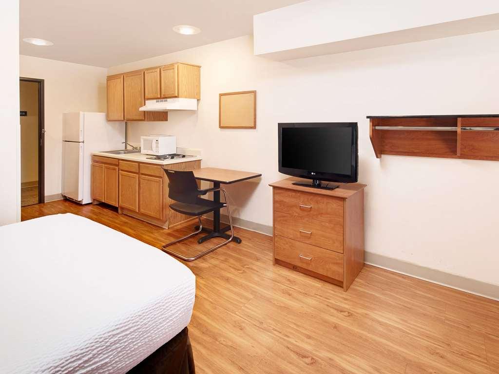 Extended Stay America Select Suites - Orlando - Sanford - Airport Номер фото