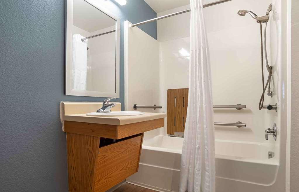 Extended Stay America Select Suites - Orlando - Sanford - Airport Номер фото