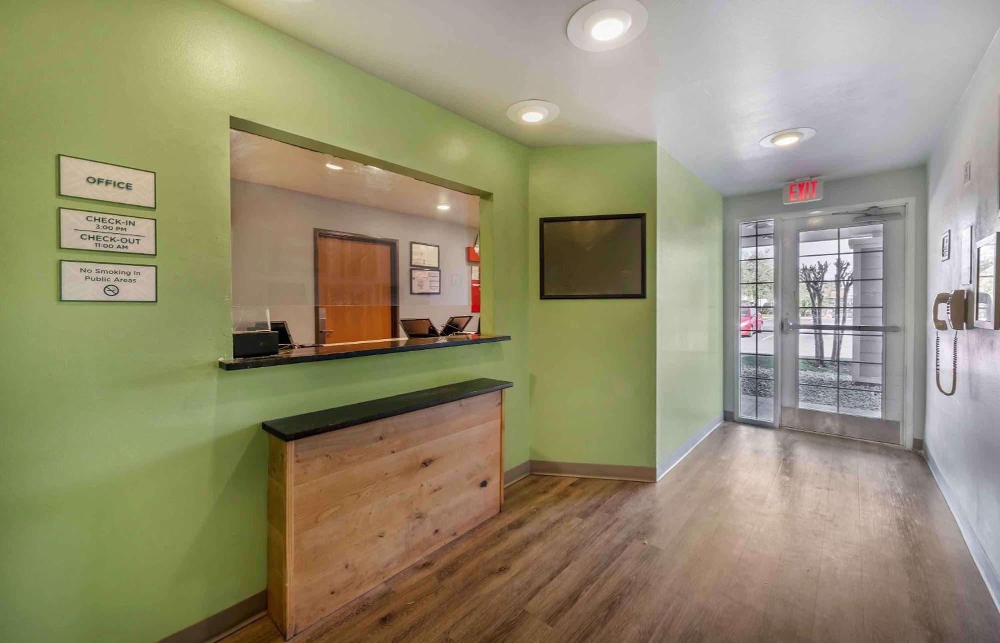Extended Stay America Select Suites - Orlando - Sanford - Airport Экстерьер фото